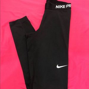 Nike Pants - Nike Pro Dri-Fit Leggings Nike Pants - Nike Pro Dri-Fit Leggings